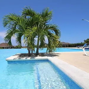 https://shade-villa-richmond-ocho-rios.comcaribbean.com